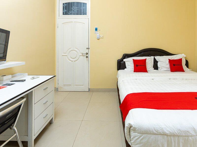 Hotel Reddoorz @ Danau Bratan Malang Exterior foto