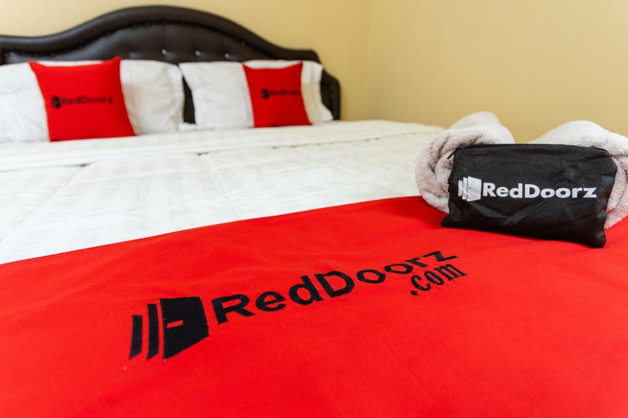 Hotel Reddoorz @ Danau Bratan Malang Exterior foto