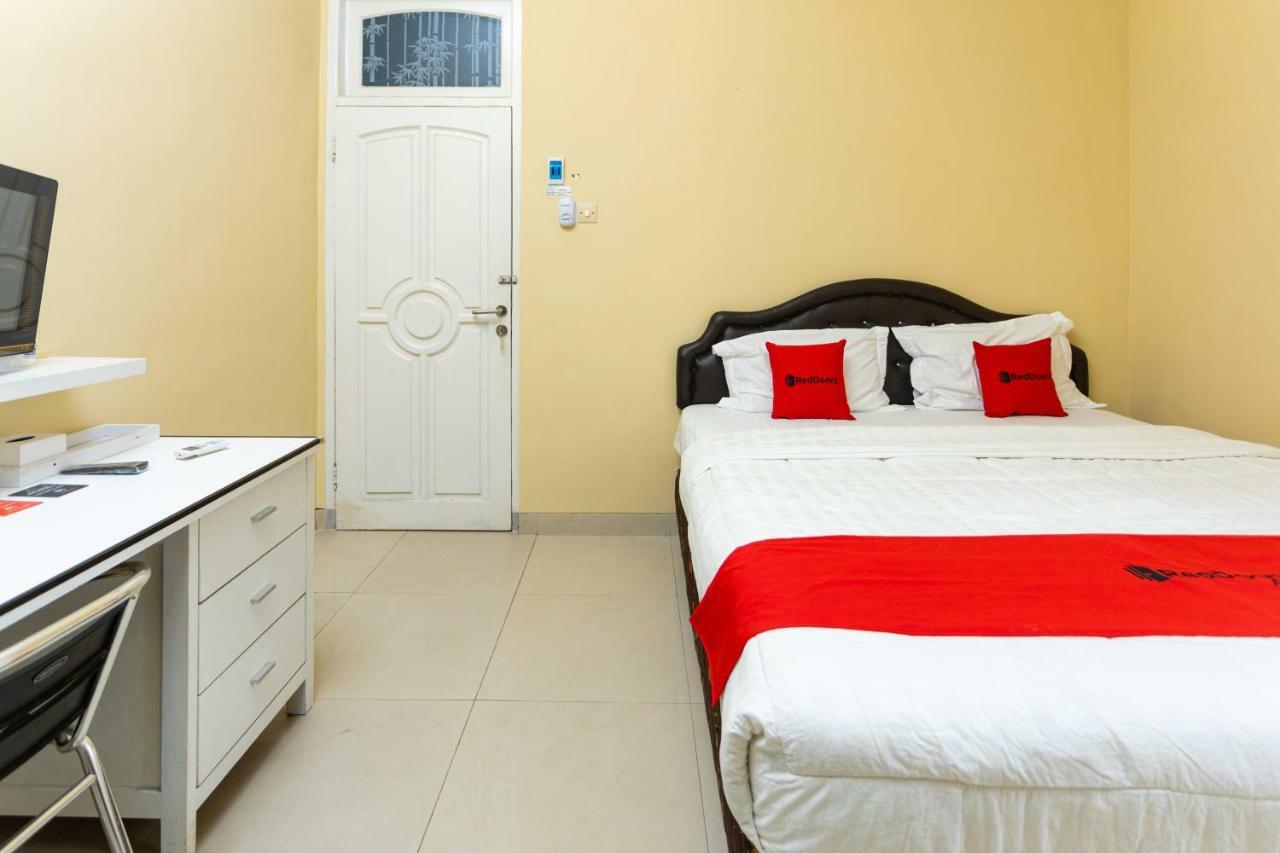 Hotel Reddoorz @ Danau Bratan Malang Exterior foto